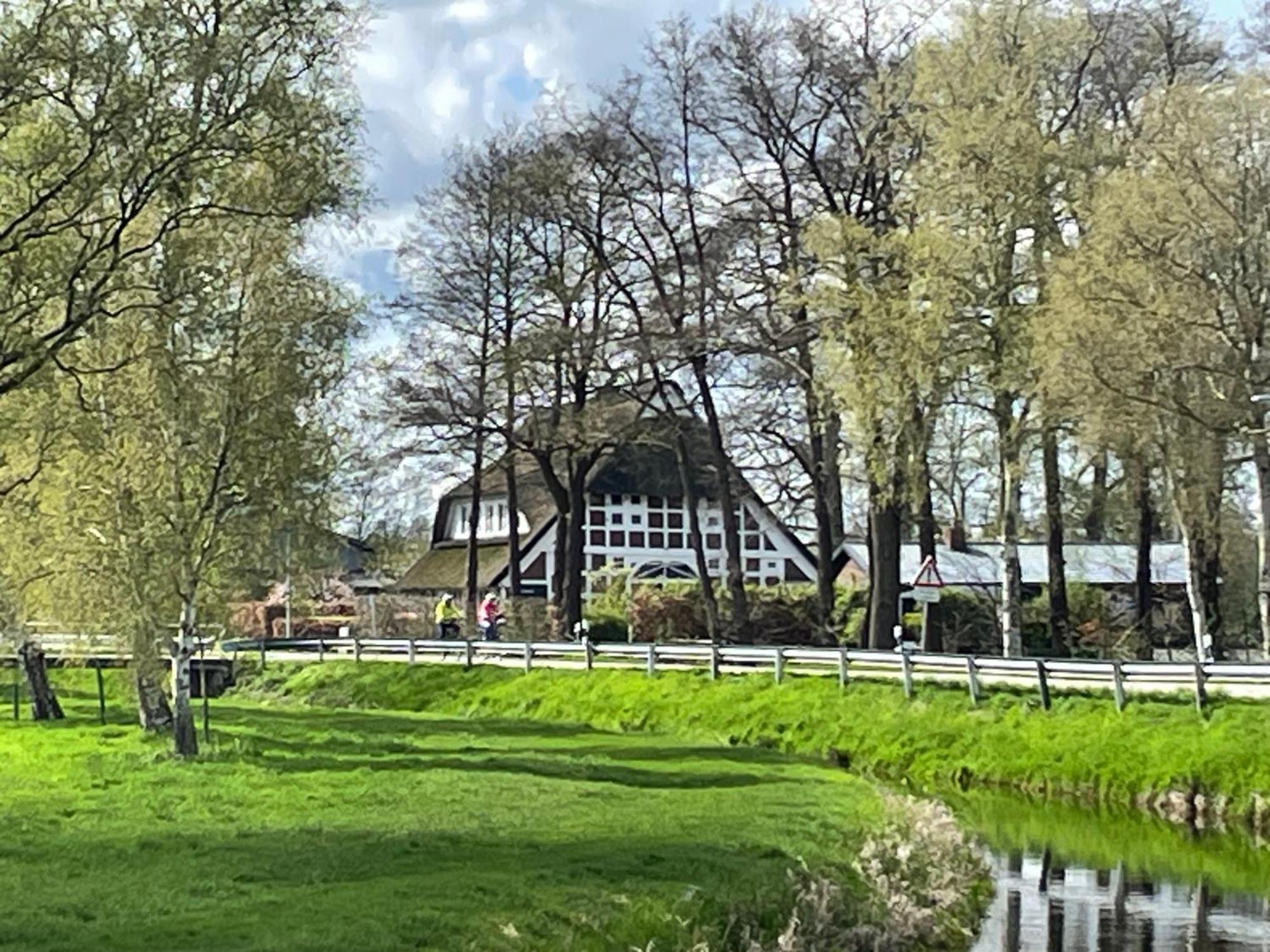 Altes Landhaus Oste, Klavier Appartement, 2 Zimmer Mit Kamin Hemmoor Dış mekan fotoğraf